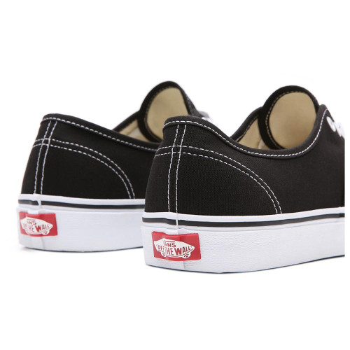Vans UA Authentic